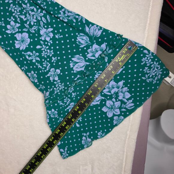 FreePeople Intimately SzM Green Polka-dot Floral Extra Wide BellSleeve top FLAW! - Picture 6 of 14